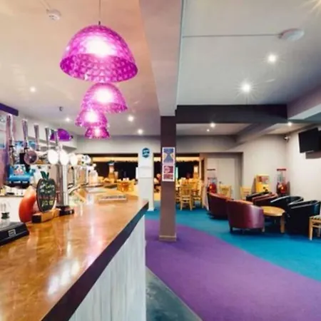 Apartment 8 Sleep Chalet At Newquay Away Nb160